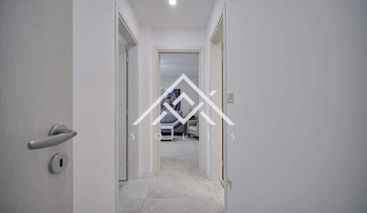 Нов тристаен обзаведен апартамент на достъпна локация в кв. Дизнабад-7
