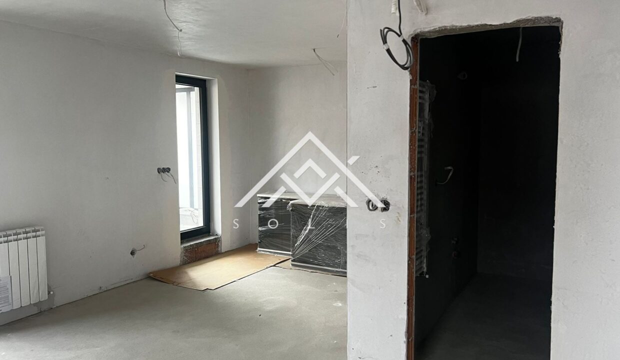 Maisonette with plenty of light and large terraces for sale in g.k. Dianabad-7