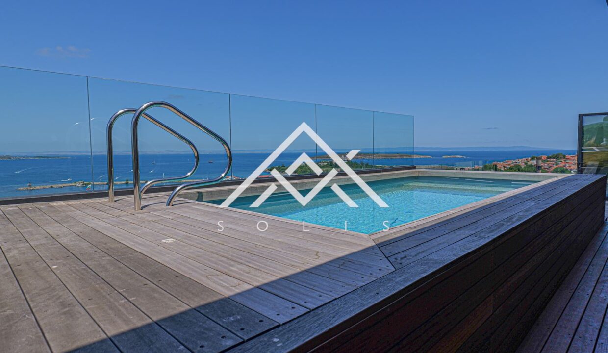 Trophy penthouse with rufftop pool and view to Marina port Sozopol-29
