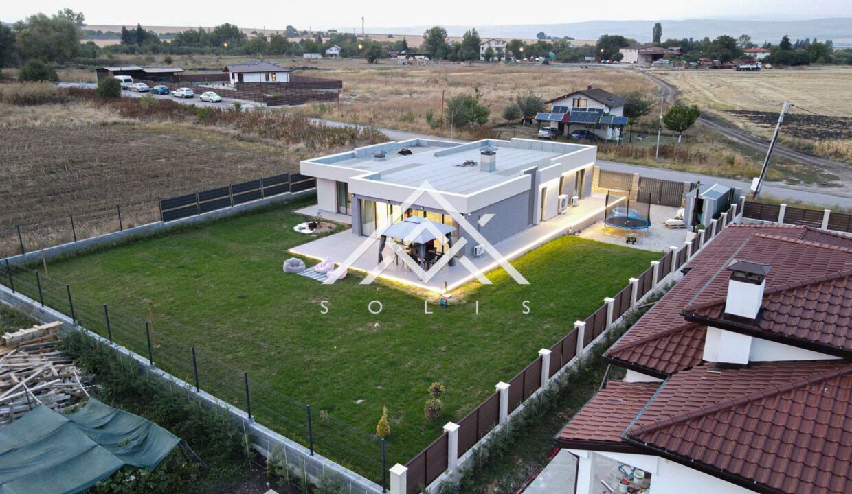 Modern and functional house on one floor for sale in the village of. Prolesha-1