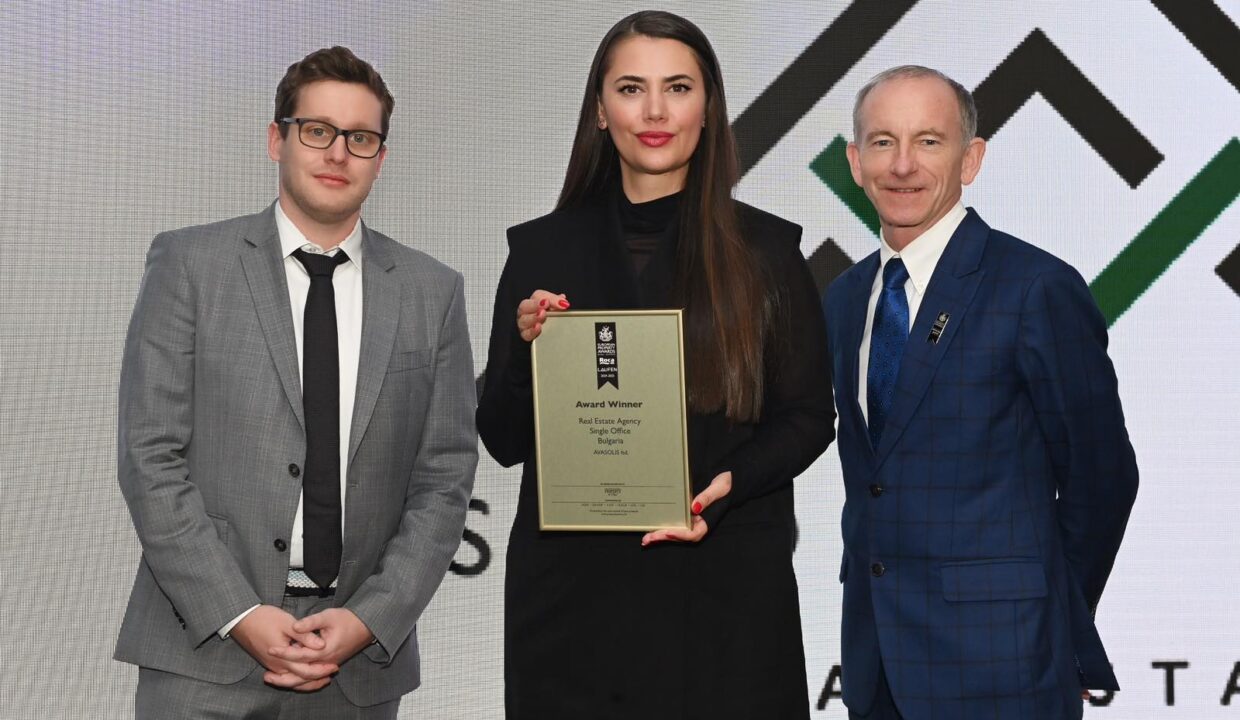 AVASOLIS триумфира на международната сцена с престижно отличие от International Property Awards 2024-2025. Водени от ангажимента към иновации и устойчиво развитие, нашият екип продължава да задава нови стандарти в сектора на недвижимите имоти. Разберете какво стои зад нашия успех и как този етап ще промени бъдещето на услугите, които предлагаме