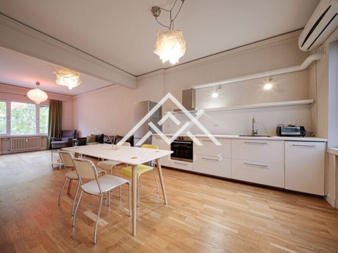 Modern and contemporary one bedroom property in the centre of Sofia - 0