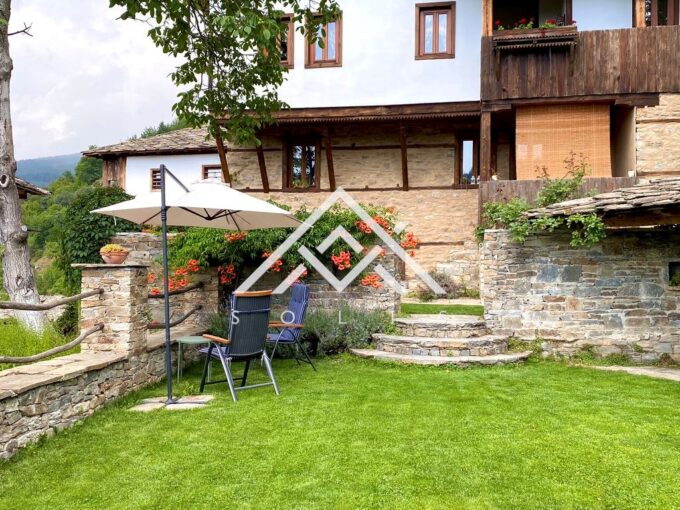 Boutique complex with 4 properties with total area: 2860 sq.m. in the village of Kovachevitsa for sale - 0