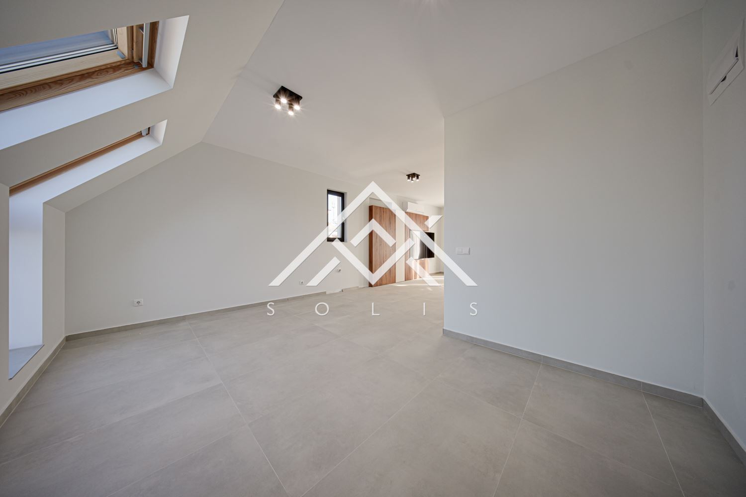 Contemporary house with modern interior and convenient location for sale in Kv. Boyana - 0