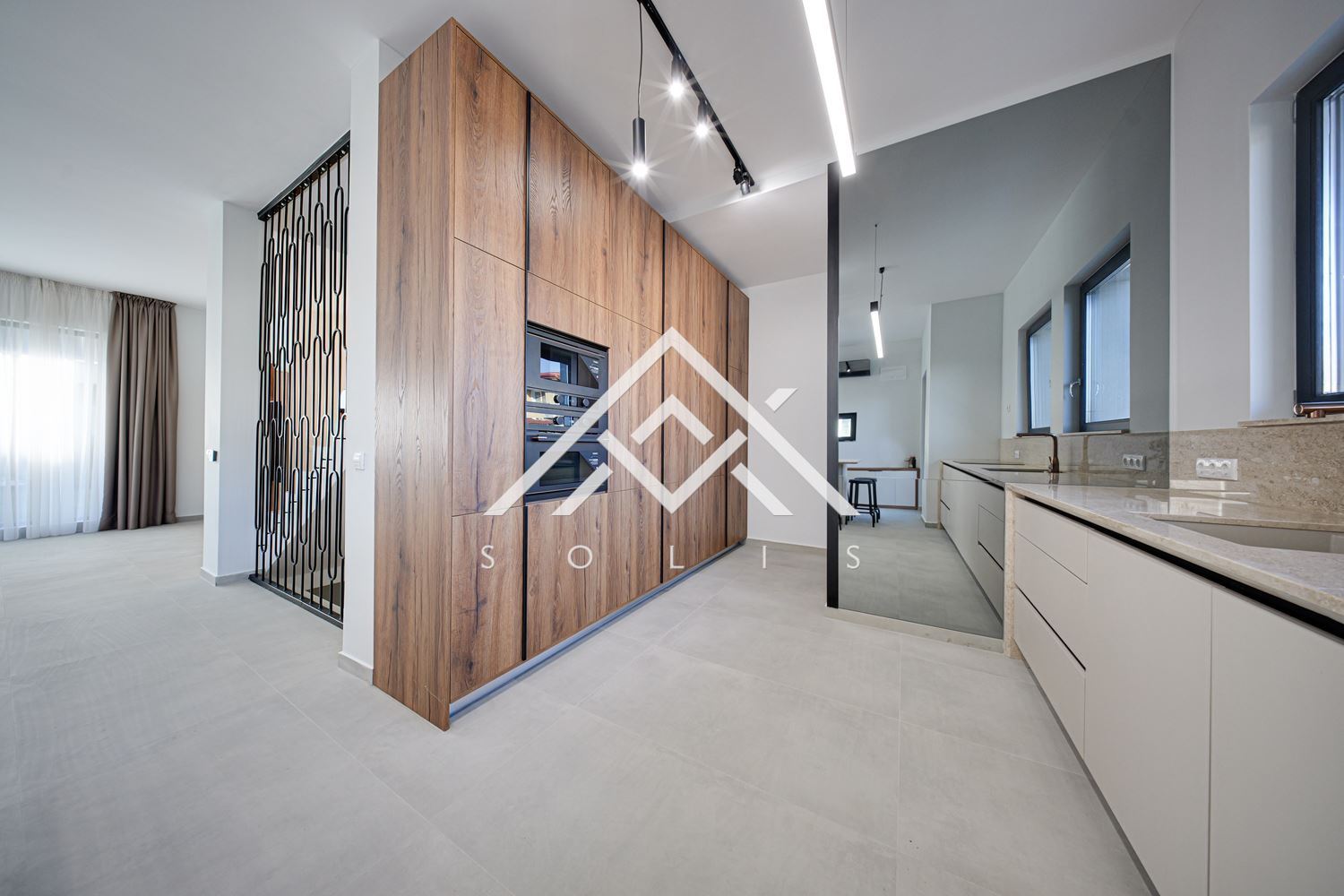 Contemporary house with modern interior and convenient location for sale in Kv. Boyana - 0