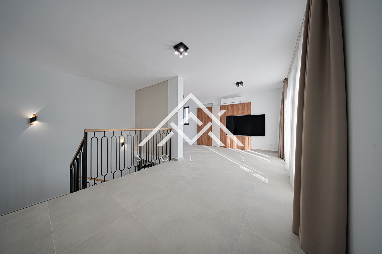 Contemporary house with modern interior and convenient location for sale in Kv. Boyana - 0