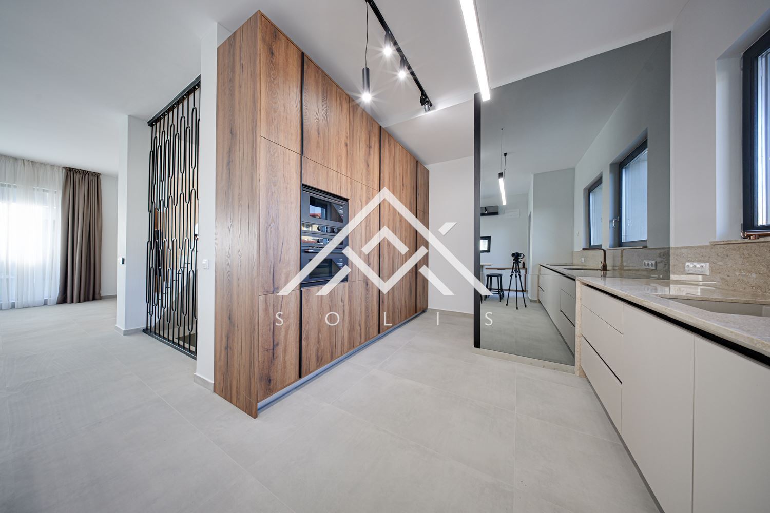 Contemporary house with modern interior and convenient location for sale in Kv. Boyana - 0