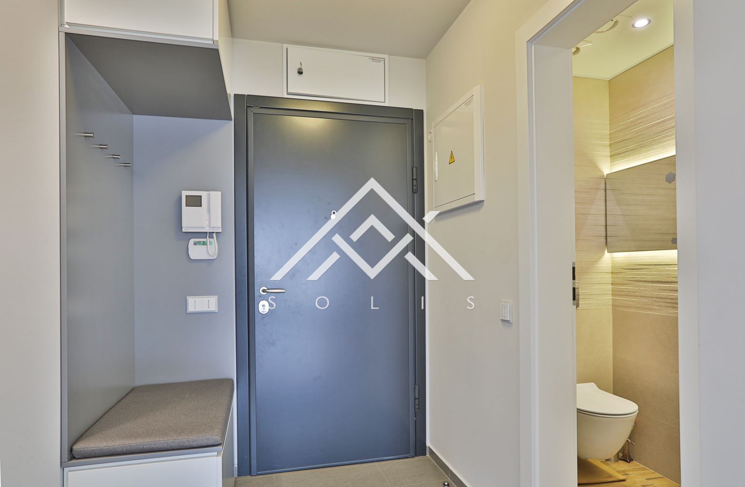 Просторен четиристаен апартамент под наем в Residential Park Sofia - 0