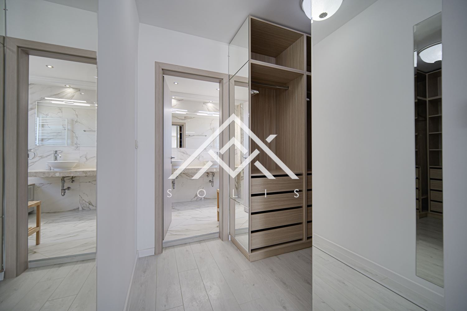 Fully furnished four bedroom apartment with spacious living room for rent in sq. Simeonovo - 0