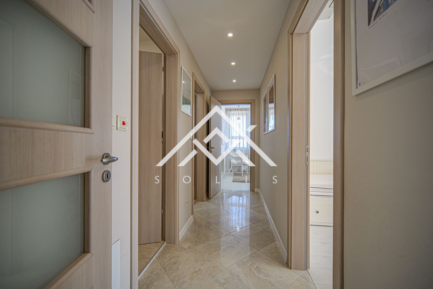 Fully furnished four bedroom apartment with spacious living room for rent in sq. Simeonovo - 0