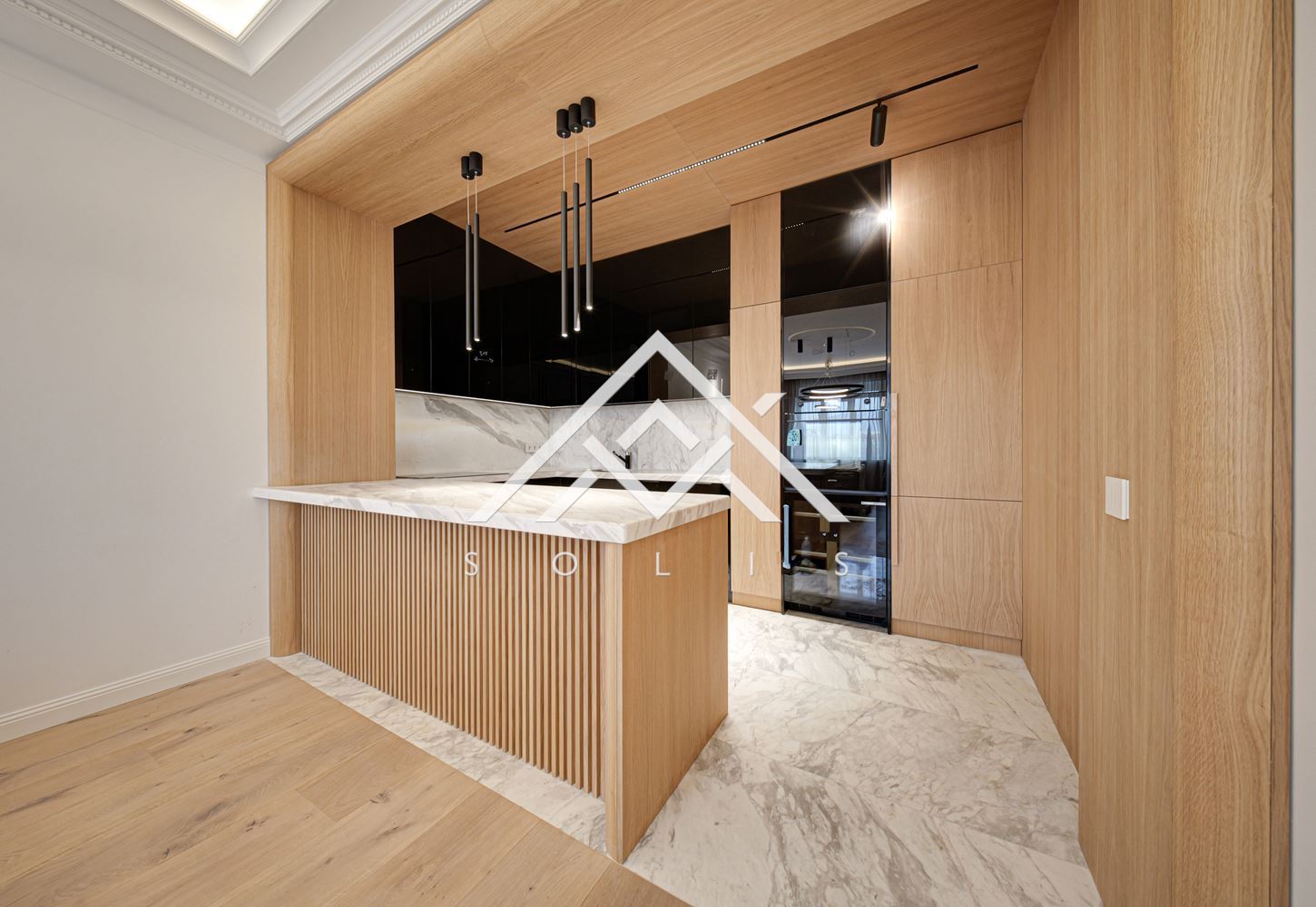 Elite apartment for sale located in a prestigious building in one of the most desirable areas of Sofia  Doctor's Monument - 0