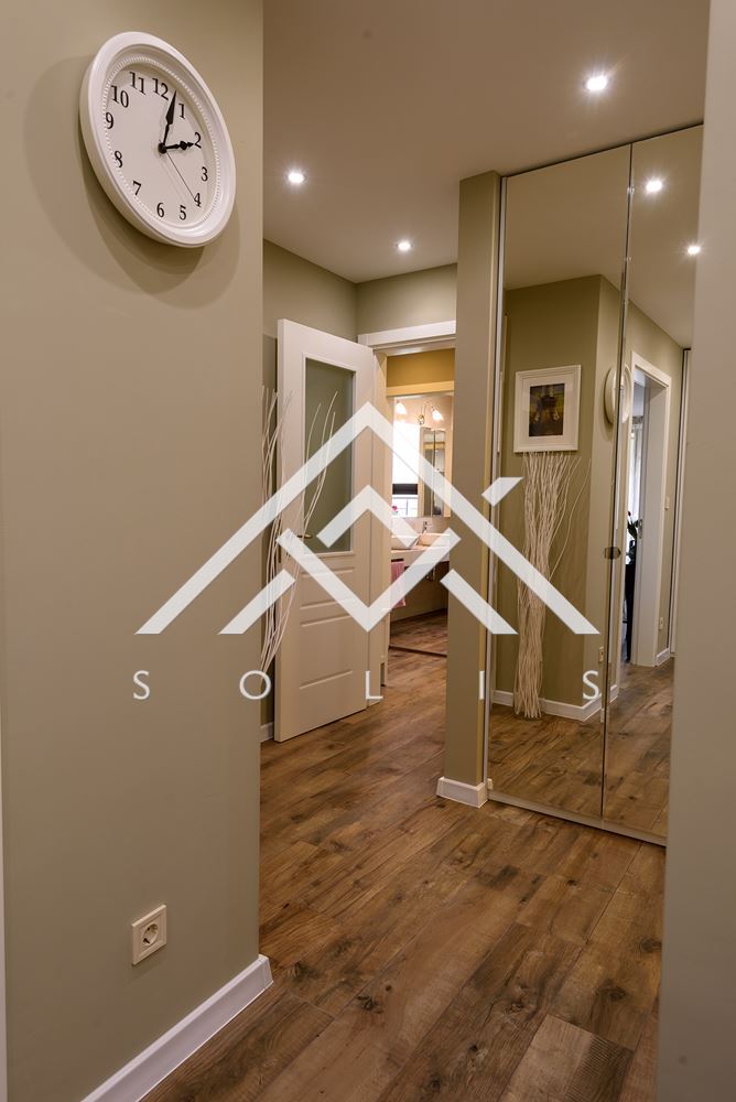 Three-story apartment with parking space for rent in a closed complex in Simeonovo Square - 0