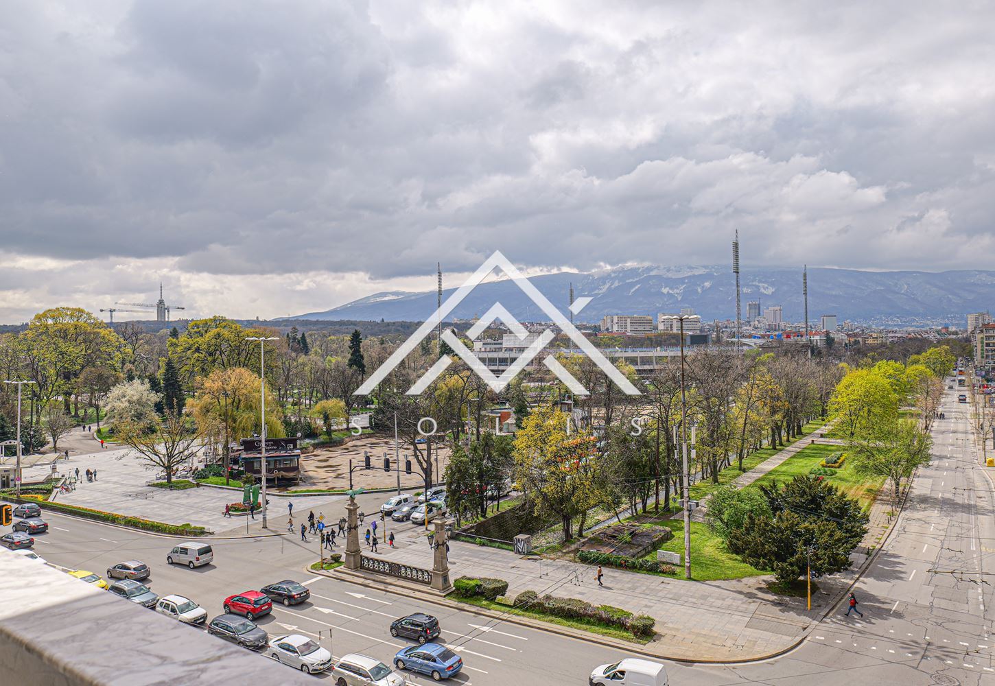 Elite apartment for sale located in a prestigious building in one of the most desirable areas of Sofia  Doctor's Monument - 0