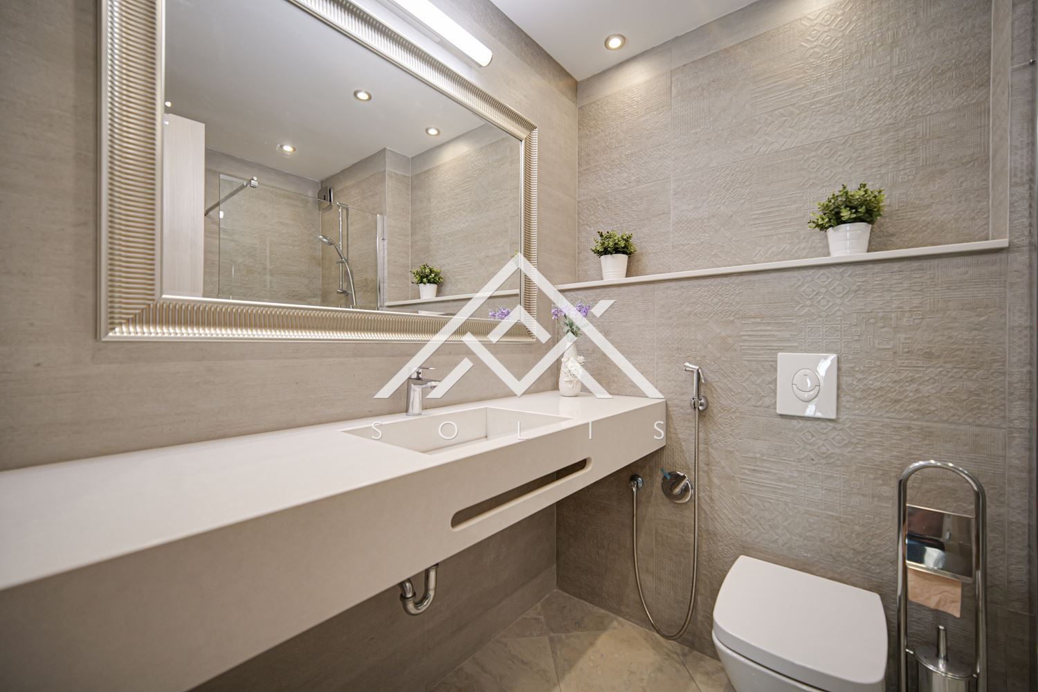 Fully furnished four bedroom apartment with spacious living room for rent in sq. Simeonovo - 0