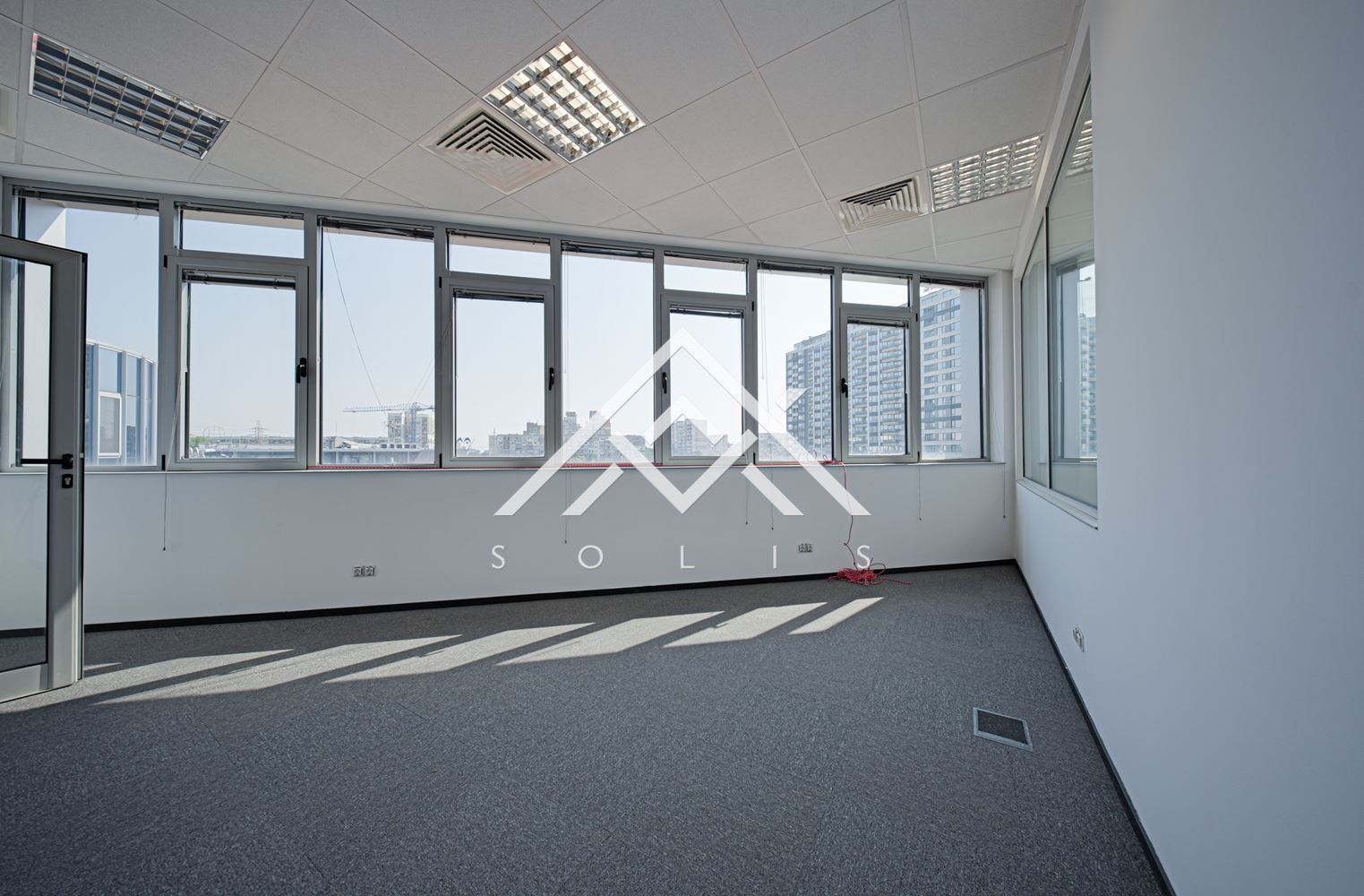 Office space for rent in Druzhba residential complex — near the metro station, with 30 parking spaces - 0