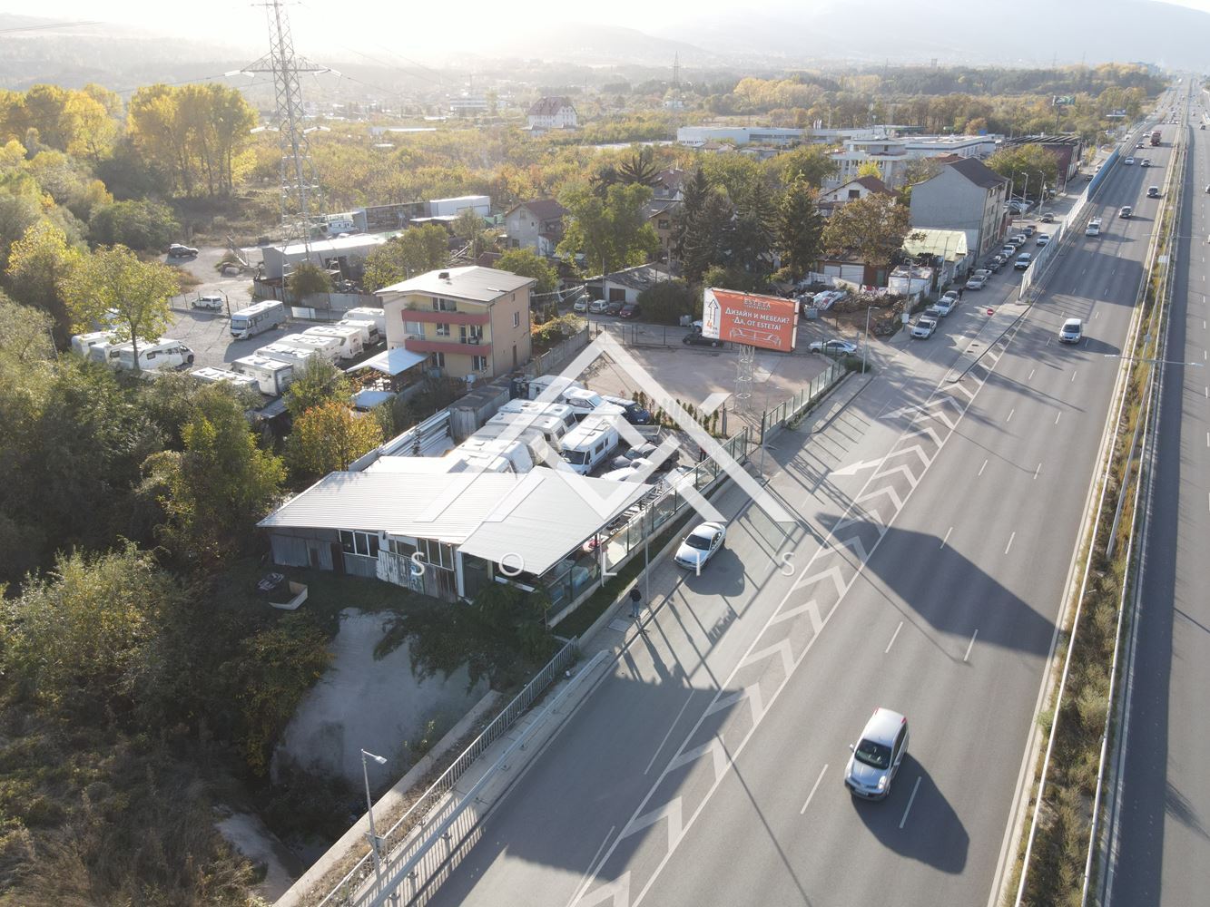 Eckgrundstück mit idealer Lage am Ring, in der Nähe der Samokovsko-Chaussee - 0