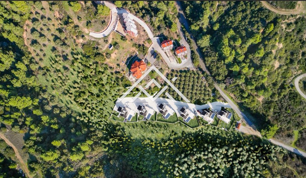 Sithonia, Halkidiki'nin kalbinde, sonsuz havuzlu ve deniz ve dağ manzaralı deniz villası - 0