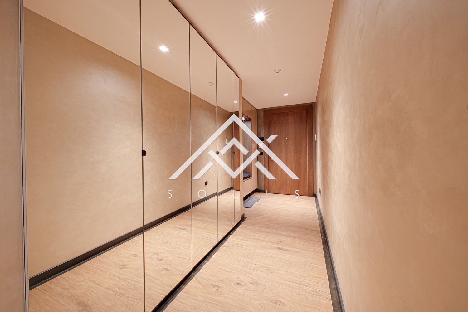 Тристаен елегантно обзаведен апартамент под наем в кв. Лозенец, комплекс “Secret Garden”-0 Тристаен елегантно обзаведен апартамент под наем в кв. Лозенец, комплекс "Secret Garden" - 0