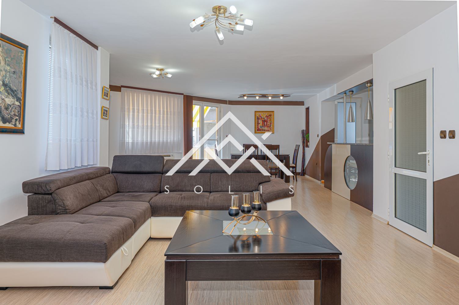 Самостоятелна функционална къща в кв. Съдийски, Пловдив-0 Самостоятелна функционална къща в кв. Съдийски, Пловдив - 0