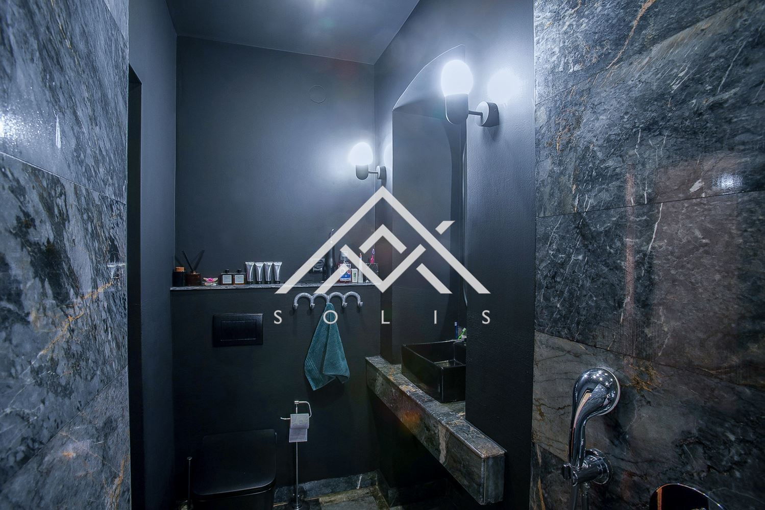 Ακίνητο προς πώληση στο ιστορικό κέντρο της Σόφιας Ανακαινισμένο ισόγειο σπιτιού με αυτόνομο ημιυπόγειο και αυλή-0 Ακίνητο προς πώληση στο ιστορικό κέντρο της Σόφιας Ανακαινισμένο ισόγειο σπιτιού με αυτόνομο ημιυπόγειο και αυλή - 0