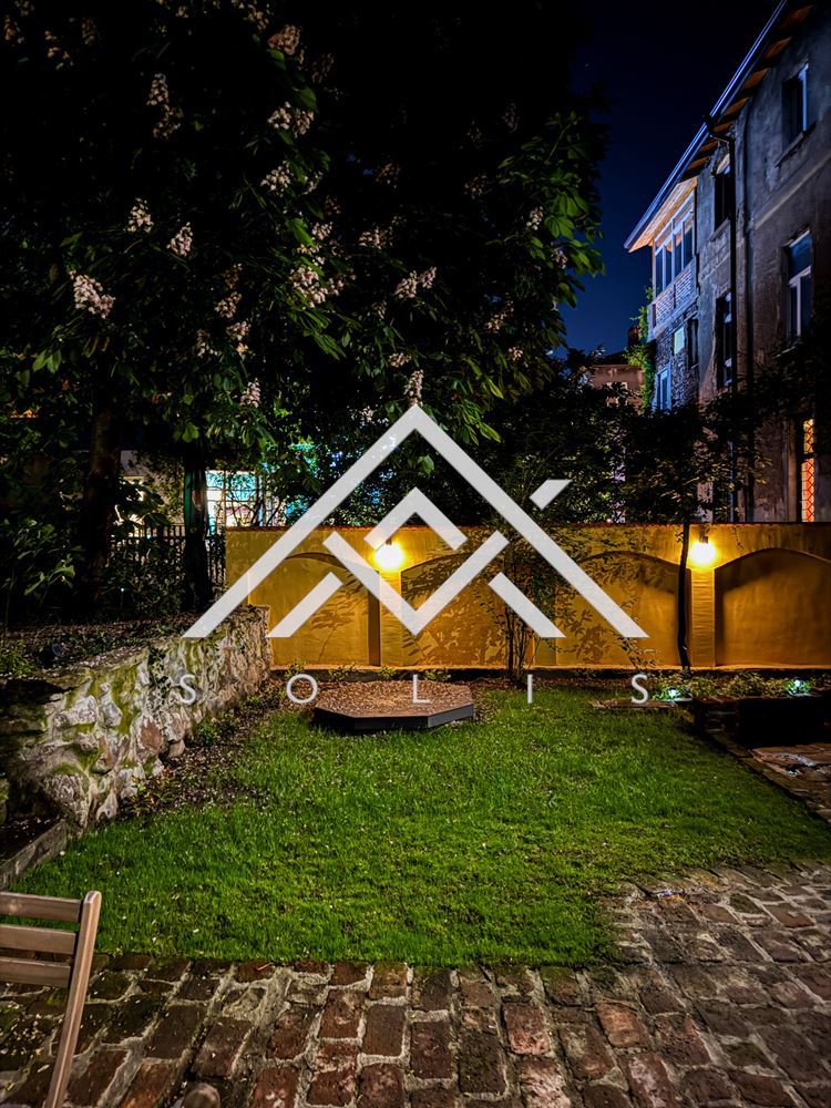 Ακίνητο προς πώληση στο ιστορικό κέντρο της Σόφιας Ανακαινισμένο ισόγειο σπιτιού με αυτόνομο ημιυπόγειο και αυλή-0 Ακίνητο προς πώληση στο ιστορικό κέντρο της Σόφιας Ανακαινισμένο ισόγειο σπιτιού με αυτόνομο ημιυπόγειο και αυλή - 0