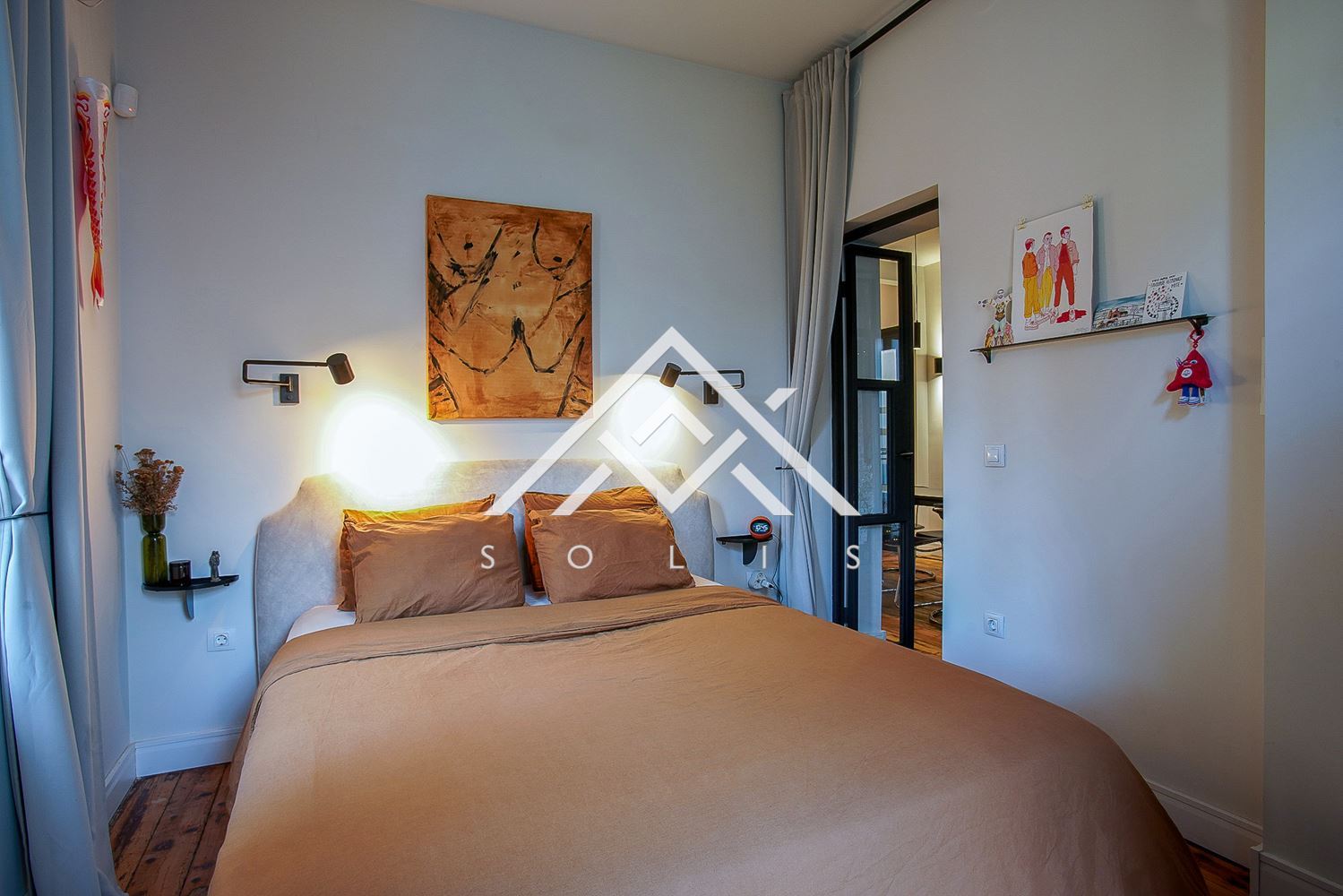 Ακίνητο προς πώληση στο ιστορικό κέντρο της Σόφιας Ανακαινισμένο ισόγειο σπιτιού με αυτόνομο ημιυπόγειο και αυλή-0 Ακίνητο προς πώληση στο ιστορικό κέντρο της Σόφιας Ανακαινισμένο ισόγειο σπιτιού με αυτόνομο ημιυπόγειο και αυλή - 0