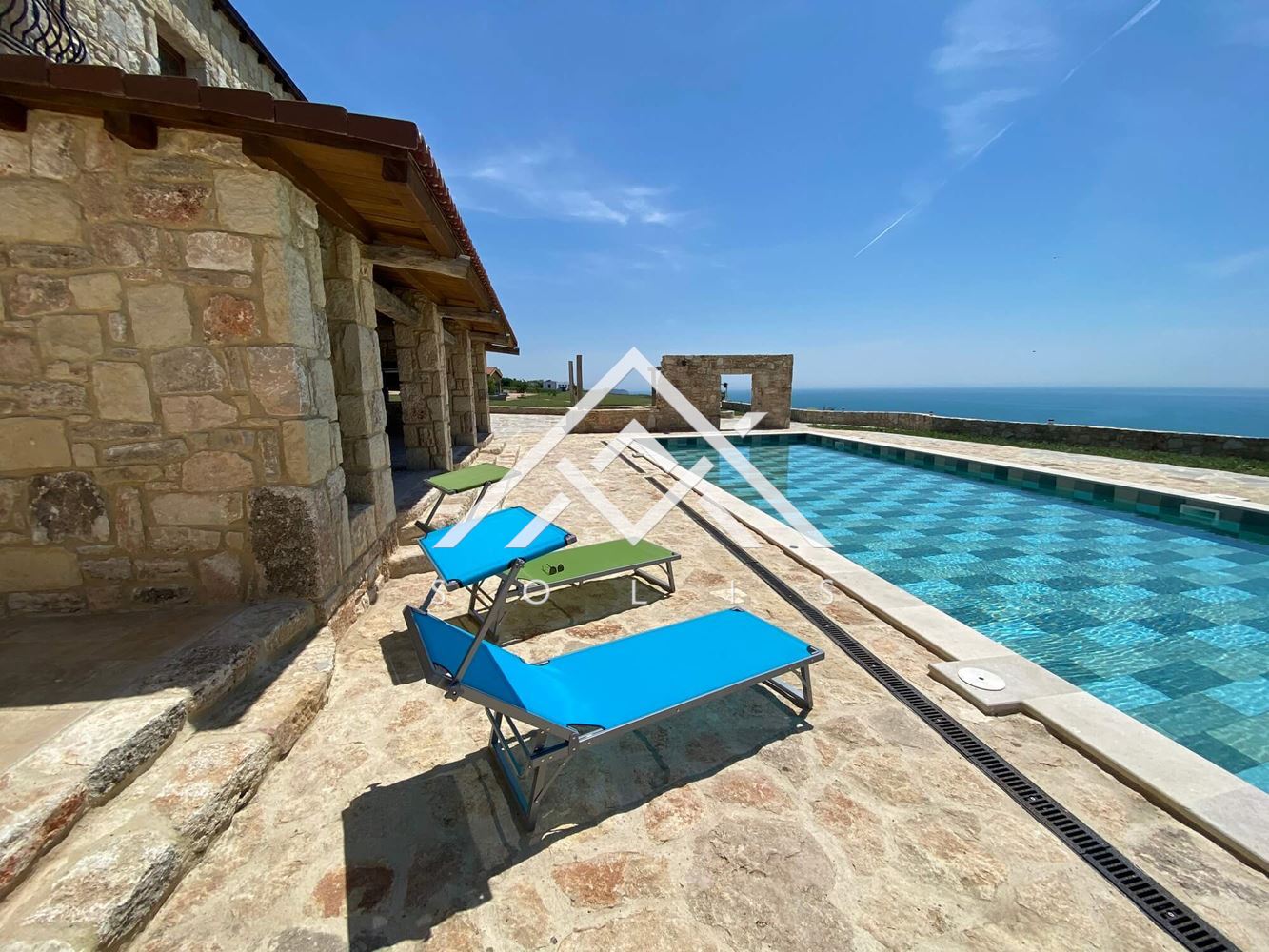 Работещ хотел в Тоскански стил в близост до н. Калиакра под наем-0 Работещ хотел в Тоскански стил в близост до н. Калиакра под наем - 0