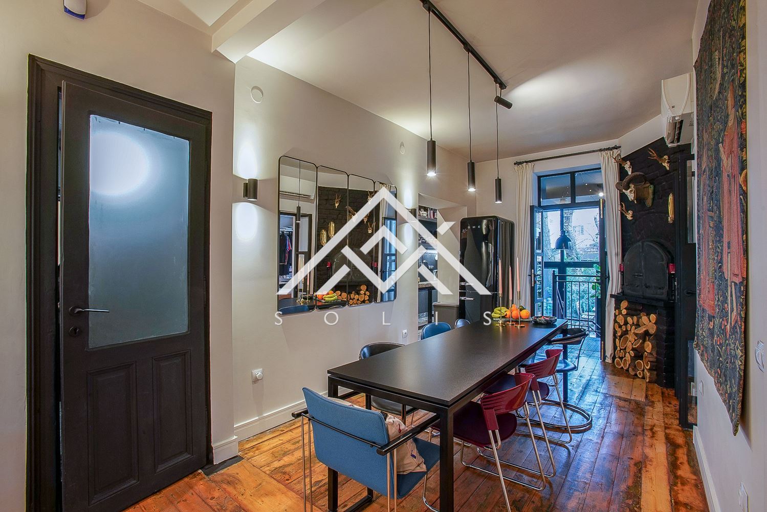 Ακίνητο προς πώληση στο ιστορικό κέντρο της Σόφιας Ανακαινισμένο ισόγειο σπιτιού με αυτόνομο ημιυπόγειο και αυλή-0 Ακίνητο προς πώληση στο ιστορικό κέντρο της Σόφιας Ανακαινισμένο ισόγειο σπιτιού με αυτόνομο ημιυπόγειο και αυλή - 0