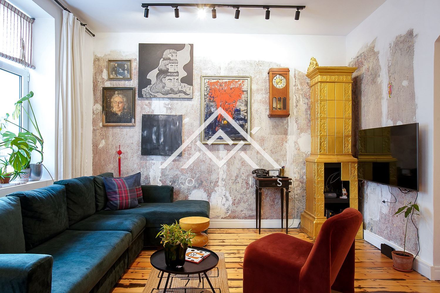 Ακίνητο προς πώληση στο ιστορικό κέντρο της Σόφιας Ανακαινισμένο ισόγειο σπιτιού με αυτόνομο ημιυπόγειο και αυλή-0 Ακίνητο προς πώληση στο ιστορικό κέντρο της Σόφιας Ανακαινισμένο ισόγειο σπιτιού με αυτόνομο ημιυπόγειο και αυλή - 0