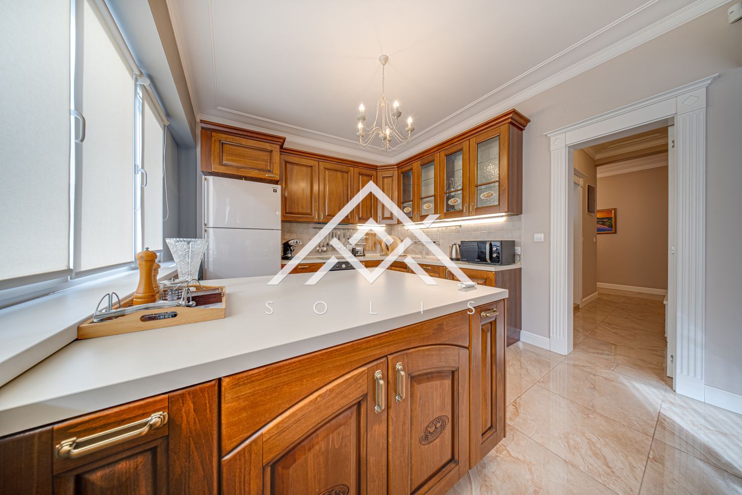 Тристаен апартамент под наем с две спални на бул. „Витоша“ | 180 кв.м | София-0 Тристаен апартамент под наем с две спални на бул. „Витоша“ | 180 кв.м | София - 0