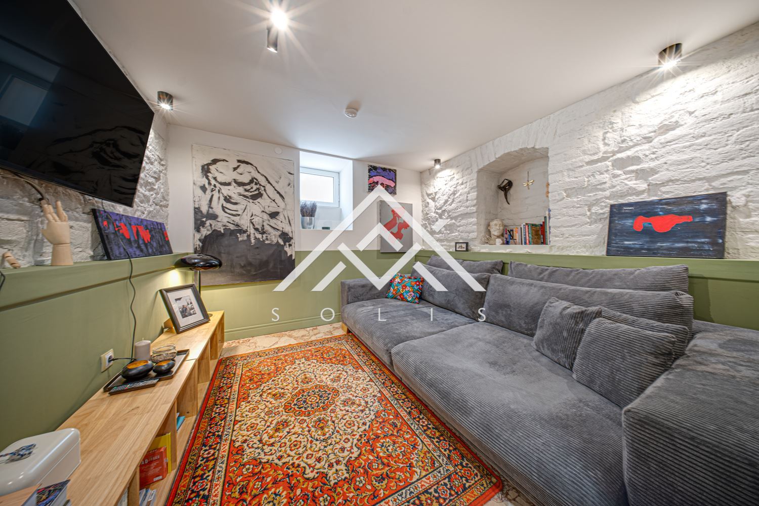 Реконструиран първи етаж от къща с автономен полусутерен и двор в историческия център на София, за продажба-0 Реконструиран първи етаж от къща с автономен полусутерен и двор в историческия център на София, за продажба - 0