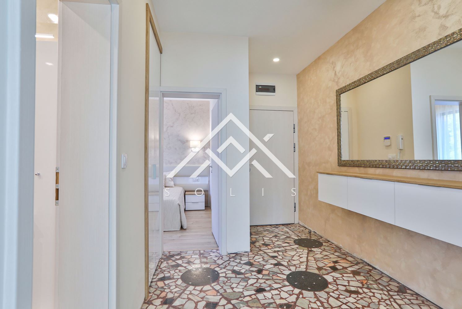 דירת מעצבים עם שני חדרי שינה להשכרה ברחוב פליקס קניץ-0 דירת מעצבים עם שני חדרי שינה להשכרה ברחוב פליקס קניץ - 0