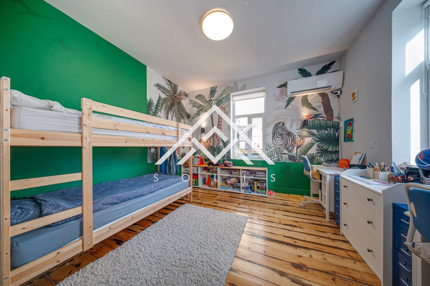 Реконструиран първи етаж от къща с автономен полусутерен и двор в историческия център на София, за продажба-0 Реконструиран първи етаж от къща с автономен полусутерен и двор в историческия център на София, за продажба - 0