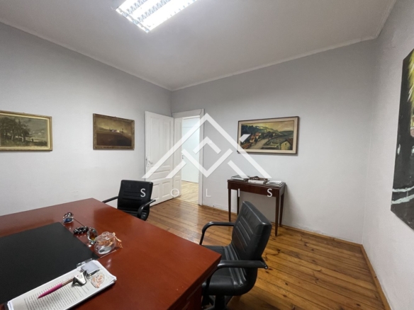 Самостоятелен имот в центъра на София за продажба - 0