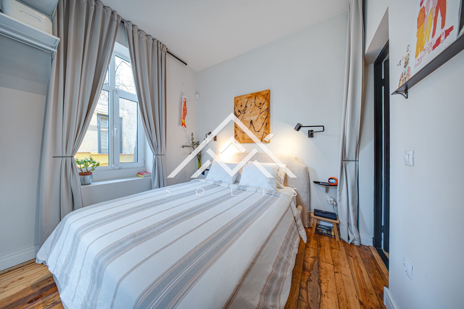 Реконструиран първи етаж от къща с автономен полусутерен и двор в историческия център на София, за продажба-0 Реконструиран първи етаж от къща с автономен полусутерен и двор в историческия център на София, за продажба - 0