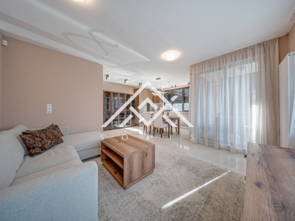 Тристаен апартамент под наем в кв. Редута на ул. „Каймакчалан“ - 0