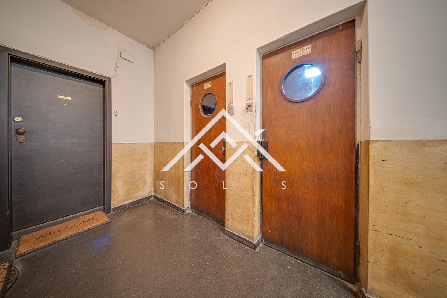 Тристаен апартамент под наем с две спални на бул. „Витоша“ | 180 кв.м | София-0 Тристаен апартамент под наем с две спални на бул. „Витоша“ | 180 кв.м | София - 0