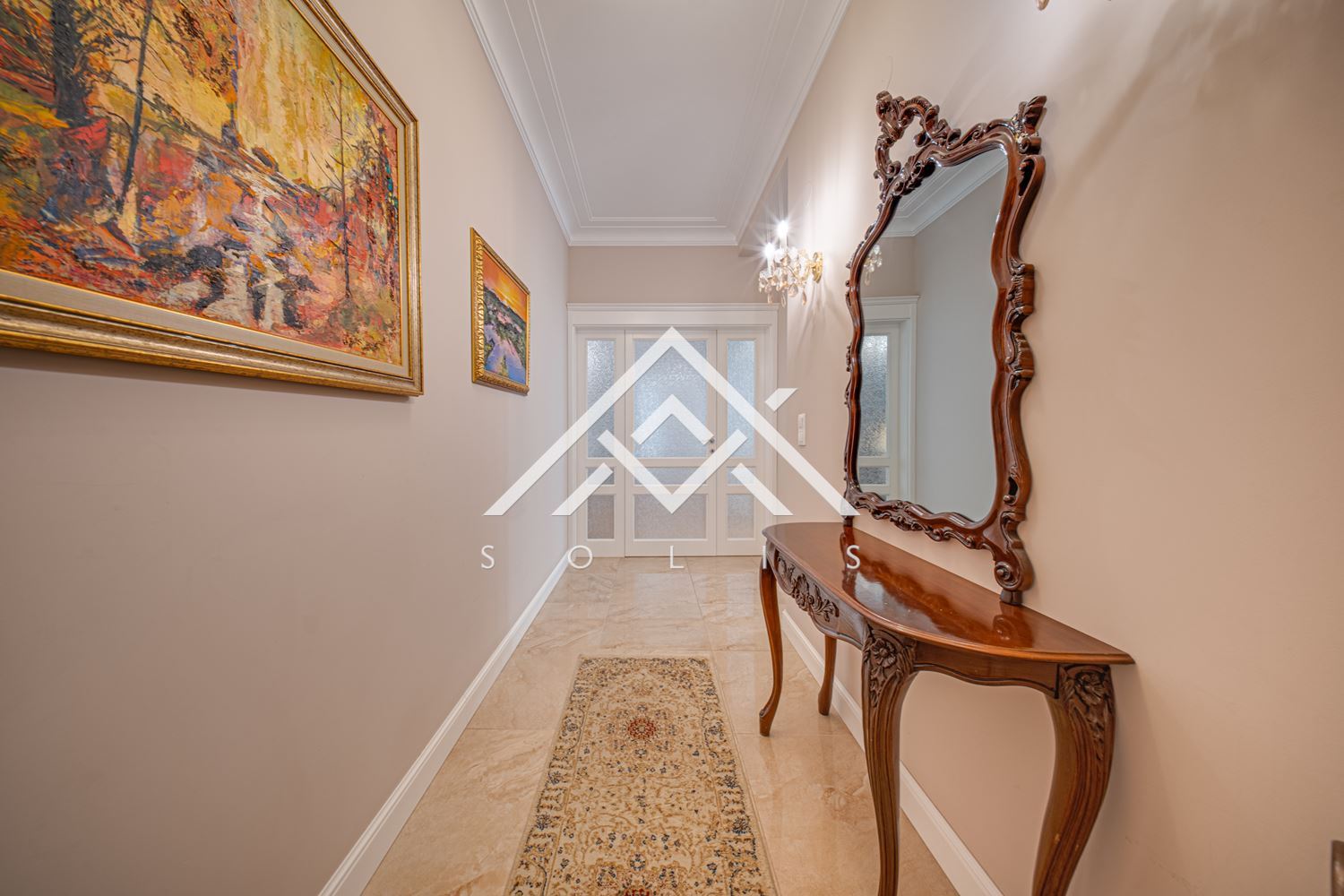 Тристаен апартамент под наем с две спални на бул. „Витоша“ | 180 кв.м | София-0 Тристаен апартамент под наем с две спални на бул. „Витоша“ | 180 кв.м | София - 0