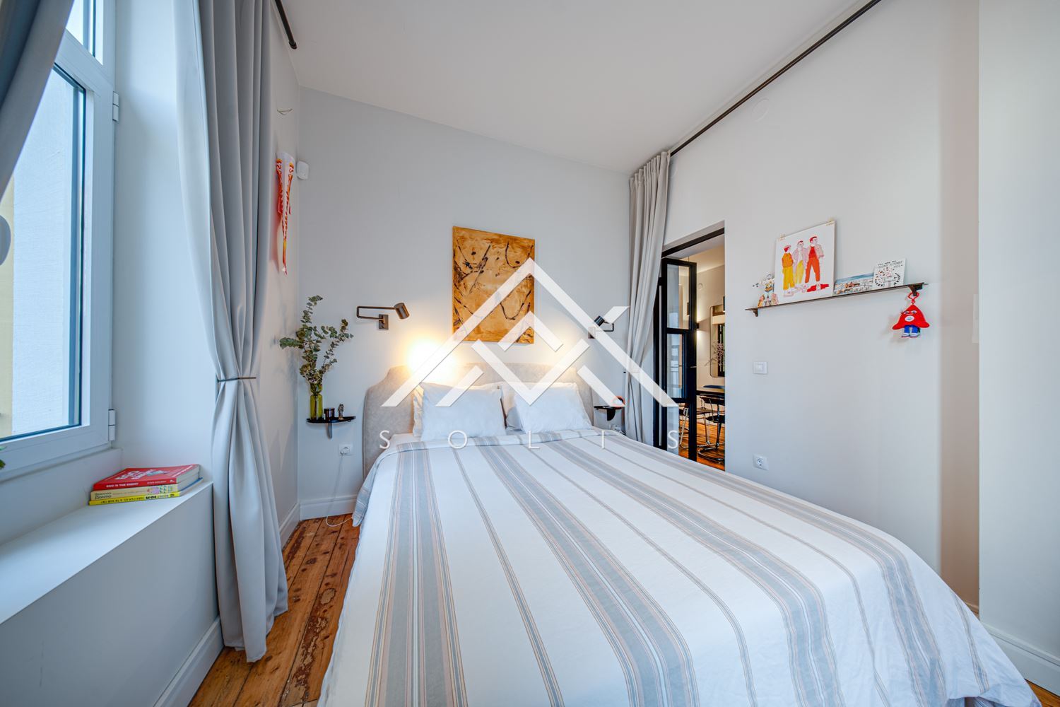 Реконструиран първи етаж от къща с автономен полусутерен и двор в историческия център на София, за продажба-0 Реконструиран първи етаж от къща с автономен полусутерен и двор в историческия център на София, за продажба - 0