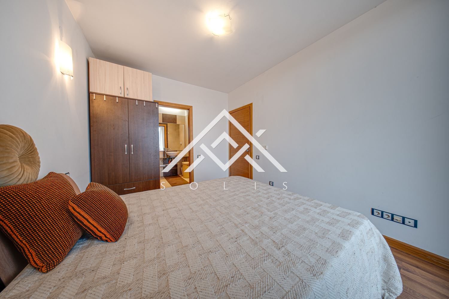 Двустаен апартамент под наем в кв. Кръстова вада, комплекс Silver City до Paradise Center-0 Двустаен апартамент под наем в кв. Кръстова вада, комплекс Silver City до Paradise Center - 0