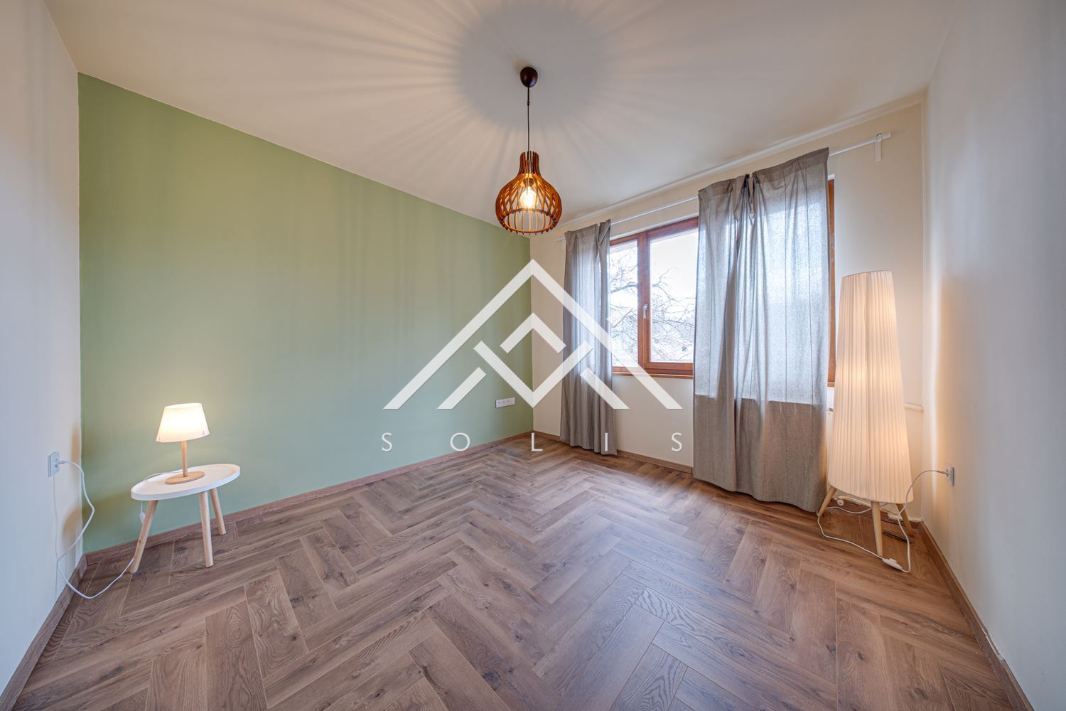 Тристаен апартамент под наем в кв. Гео Милев – висок първи етаж, зад пазара Ситняково-0 Тристаен апартамент под наем в кв. Гео Милев – висок първи етаж, зад пазара Ситняково - 0