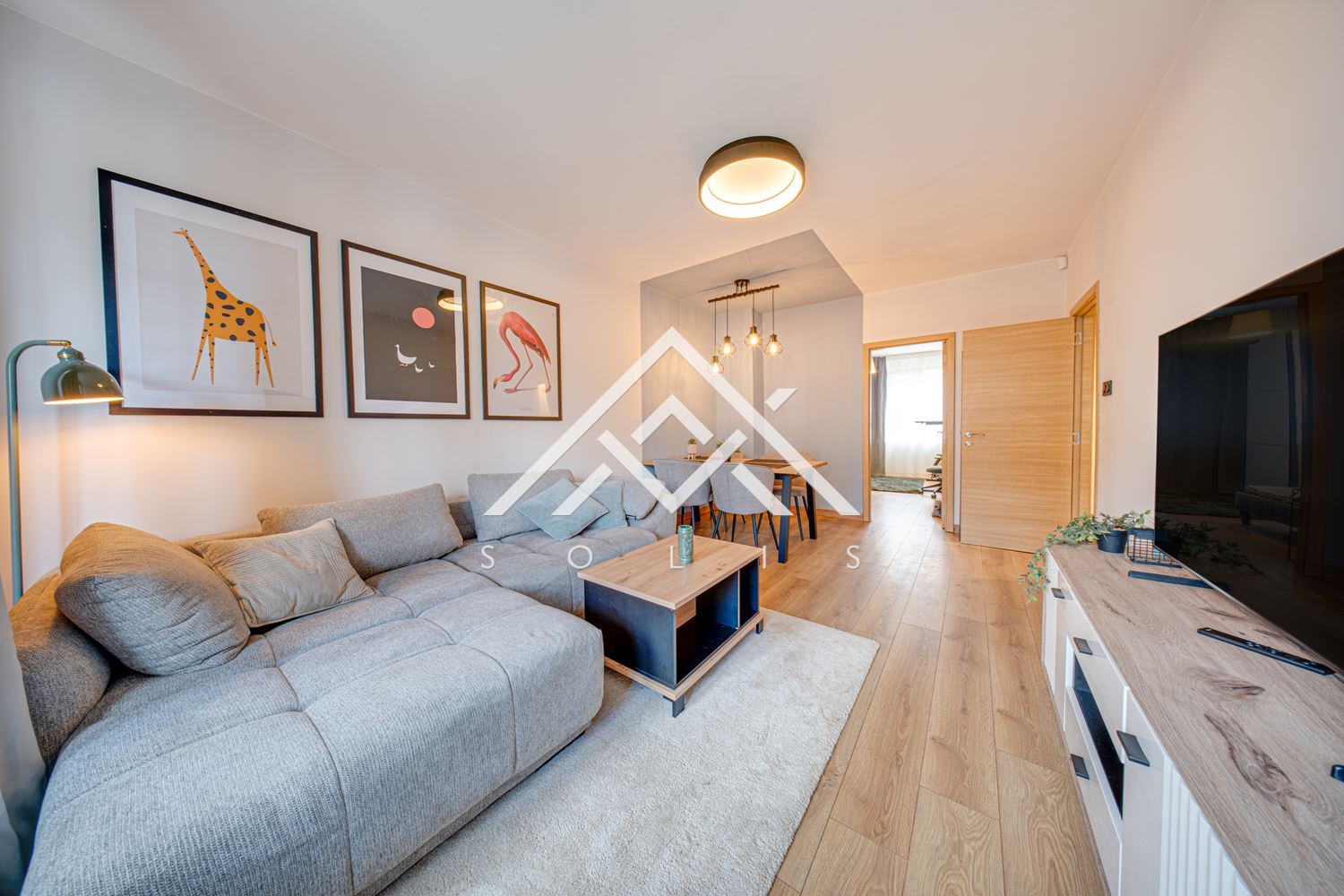 Тристаен апартамент под наем в кв. Гео Милев – висок първи етаж, зад пазара Ситняково-0 Тристаен апартамент под наем в кв. Гео Милев – висок първи етаж, зад пазара Ситняково - 0